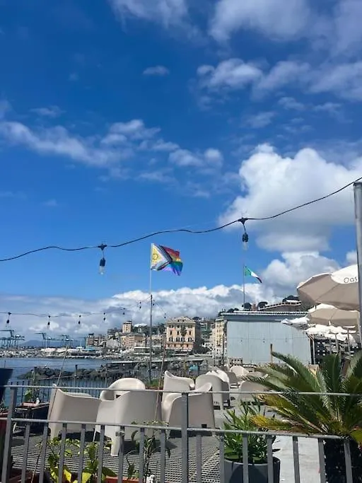 Le Crudi Home Genova Pegli 0*, Genoa